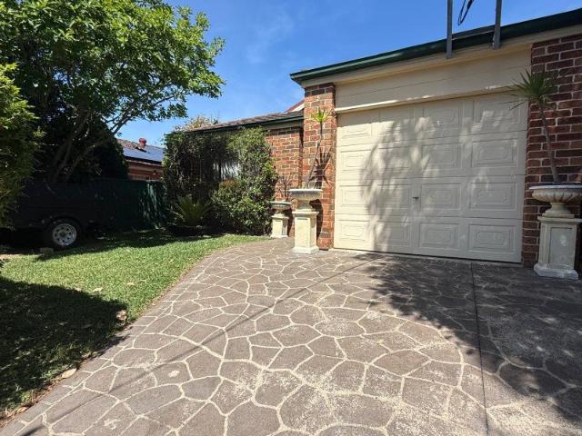 4 bedroom home in a Convenient Location