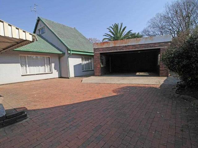 4 BEDROOM HOME IN ALBEMARLE, GERMISTON