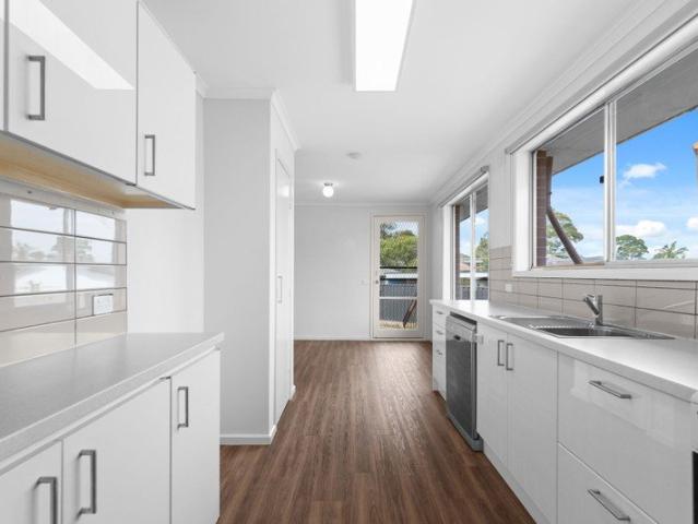 4 Bedroom Home In Bowl Of Quiet Court
