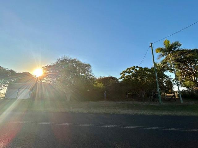 4 Bedroom Home In Burnett Heads