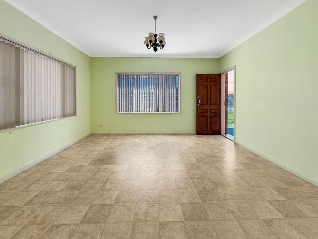 4 Bedroom Home In Convenient Location