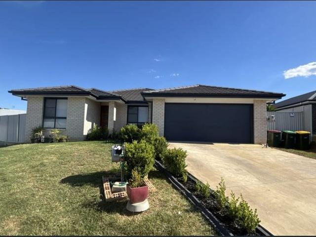 4 Bedroom Home in Hillvue 2340