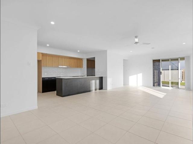 4 Bedroom Home in Kawungan