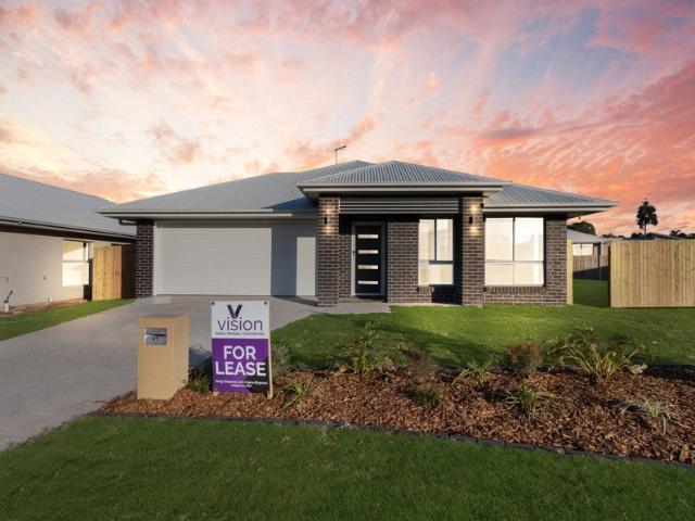 4 Bedroom Home in Kawungan