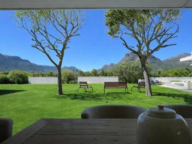 4 bedroom home in northshore, hout bay