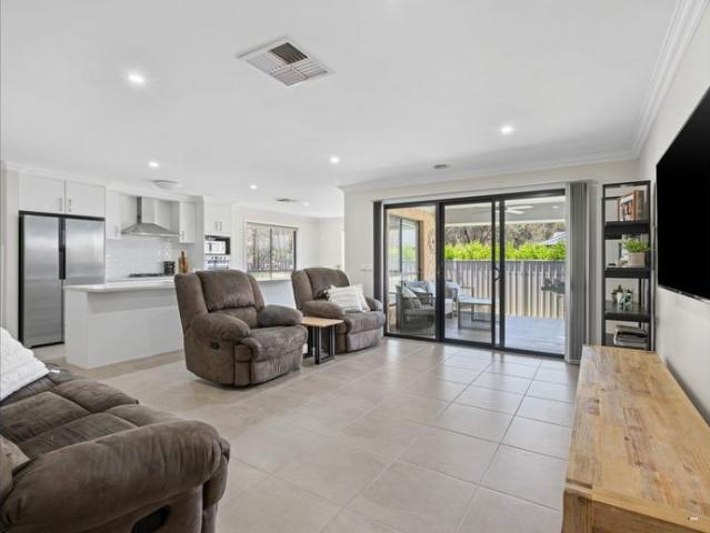 4 Bedroom Home in Popular Thurgoona!