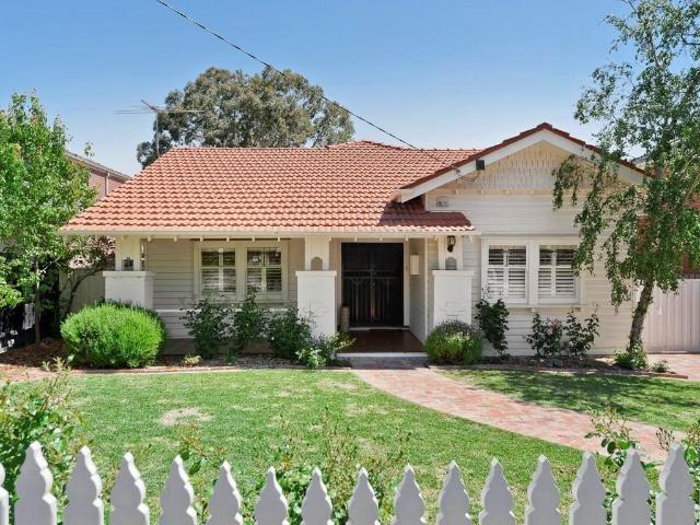 4 Bedroom Home in Prime Glen Iris Position