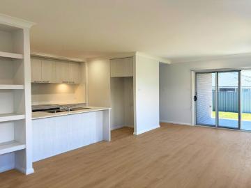 4 Bedroom Home in Prime Hunter Region Location