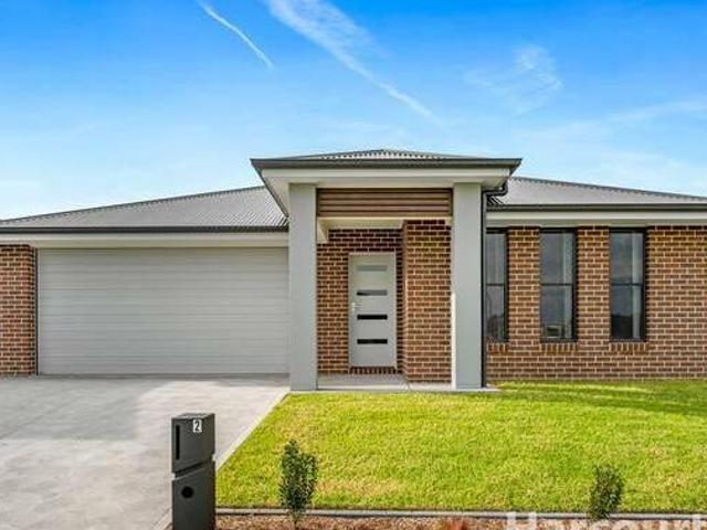 4 Bedroom Home in Quiet Location