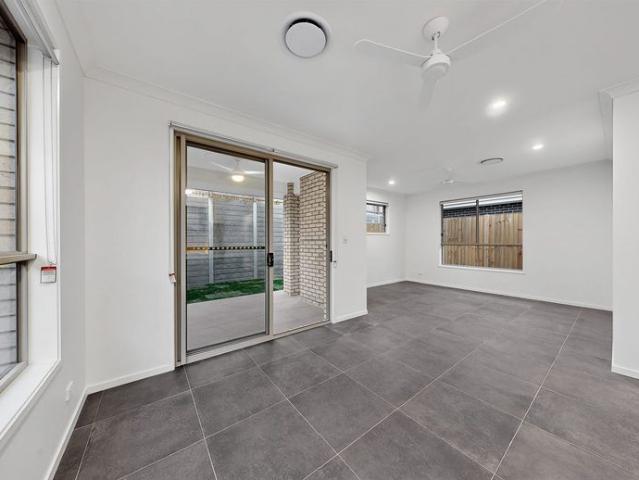 4 Bedroom Home in Ripley!