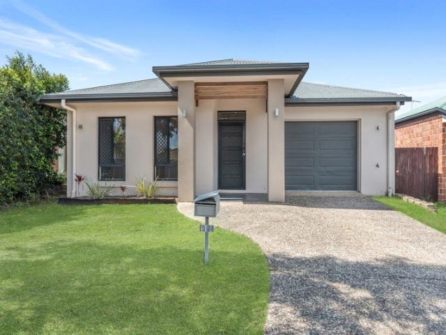 4 Bedroom Home In Stunning North Lakes Location!
