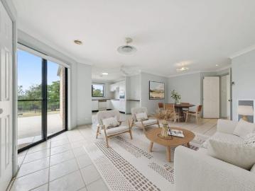 Yass, Yass Valley, Victoria - Parking