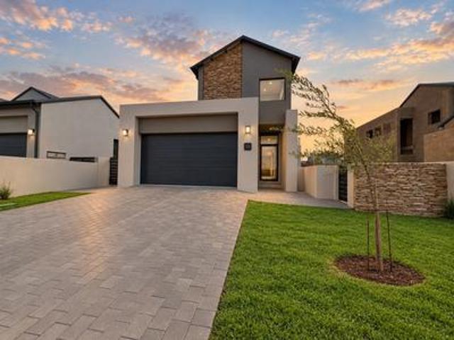 4 bedroom home on the market in foun.