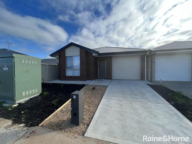 4 Bedroom Home On Keane Avenue!