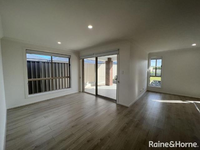 4 Bedroom Home On Keane Avenue!