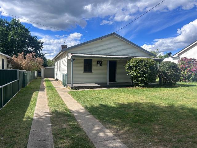 4 BEDROOM HOME ON MASSIVE BLOCK AND LARGE SHED