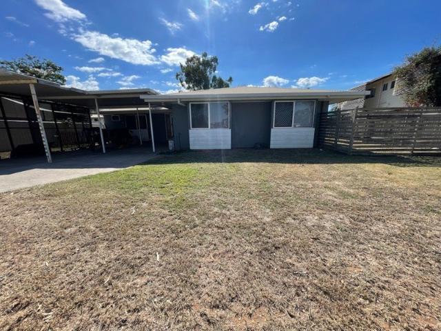4 Bedroom Home +Pool Straight Across from Local primary school