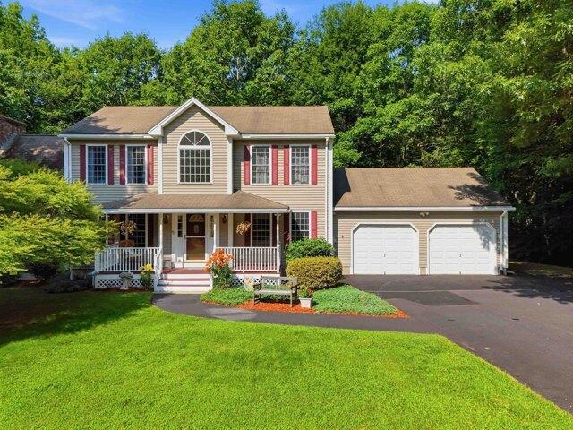 4 bedroom, Hooksett NH 03106 104234635