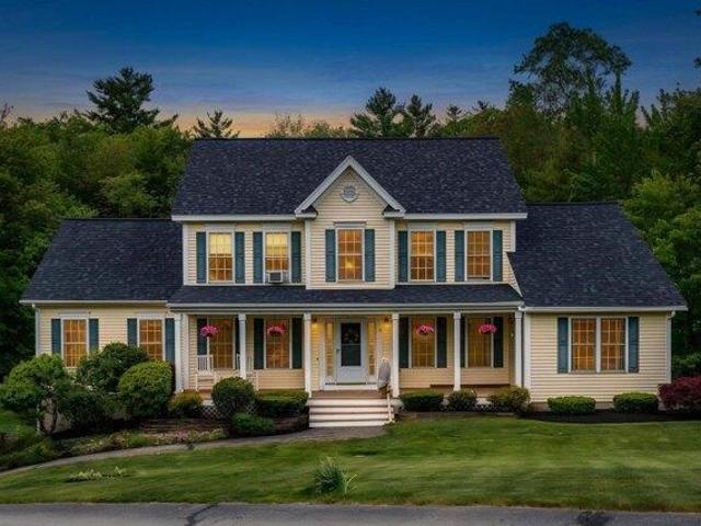 4 bedroom, Hooksett NH 03106 104541137