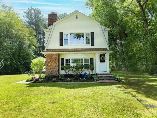 4 bedroom, Haverhill MA 01832 104480587
