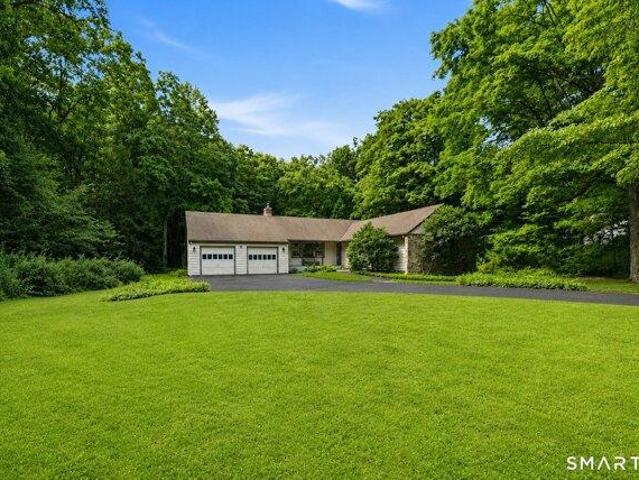 4 bedroom, Hamden CT 06514 105579041