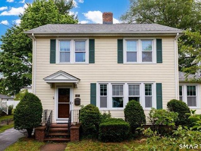 4 bedroom, Hamden CT 06517 104606440
