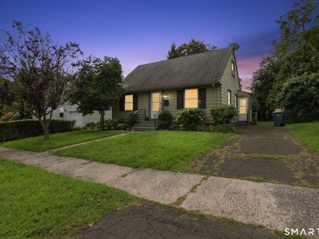 4 bedroom, Hamden CT 06517 105478445