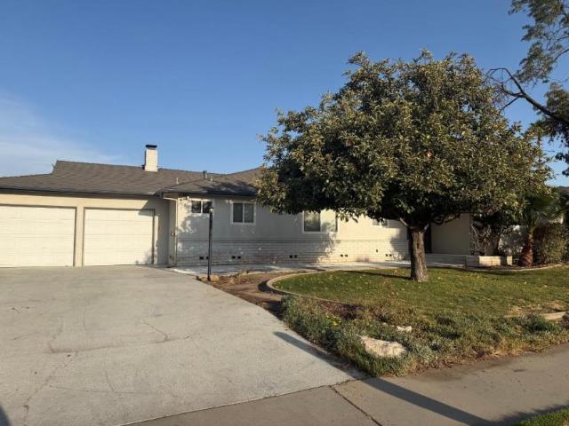 4 bedroom, Hanford CA 93230 LS105736492