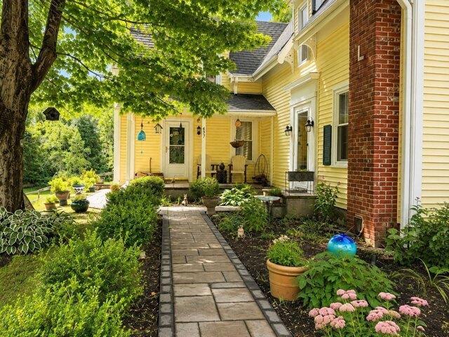 4 bedroom, Hanson MA 02341 105692731