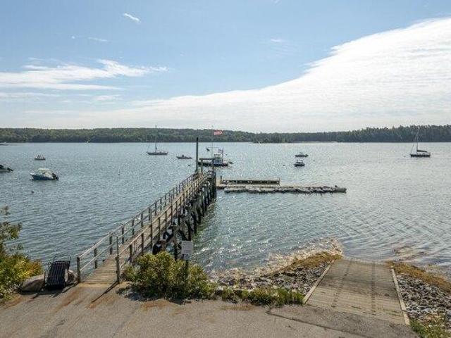 4 bedroom, Harpswell ME 04079 105713952