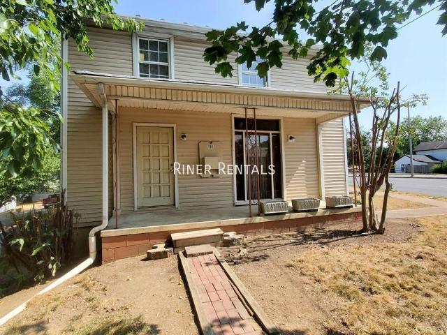 4 bedroom, Harrisonburg VA 22801 105835222