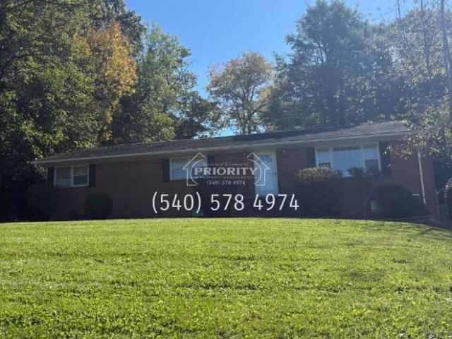 4 bedroom, Harrisonburg VA 22801 105918204