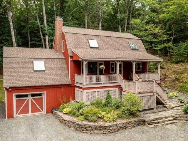 4 bedroom, Hartford VT 05059 105404687