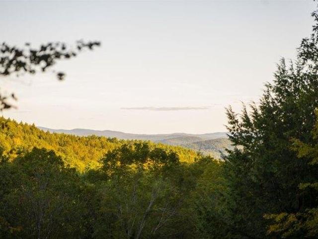 4 bedroom, Hartford VT 05059 105574816