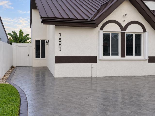 4 bedroom, Hialeah FL 33018 106222567