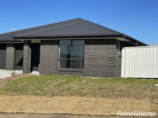 4 Bedroom Hillvue Duplex
