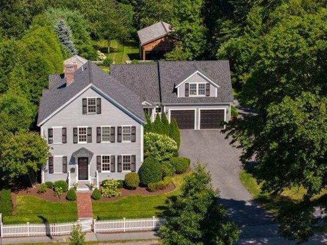 4 bedroom, Hingham MA 02043 105427604