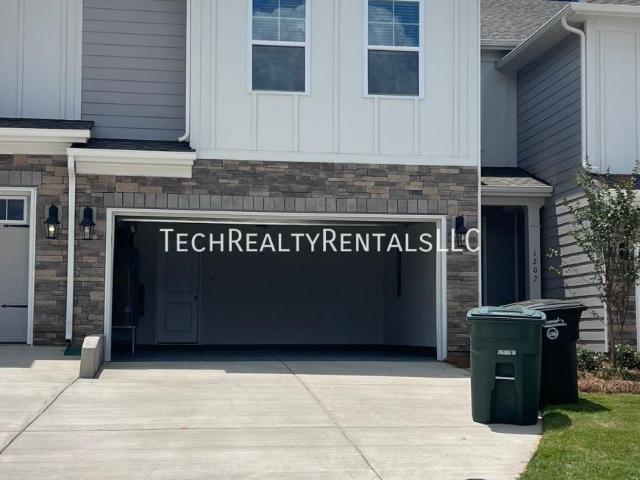 4 bedroom, Huntersville NC 28078 105296434