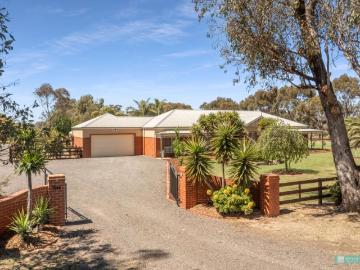 4 bedroom, Huntly VIC 3551 101583407