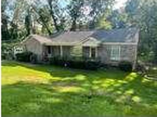 4 bedroom in Camp Hill Alabama 36850