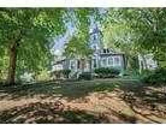 4 bedroom in Canton Ohio 44705