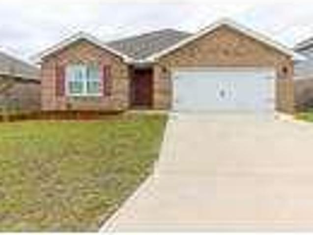 4 bedroom in Crestview FL 32539