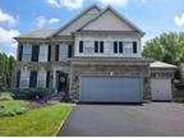 4 bedroom in Algonquin Illinois 60102