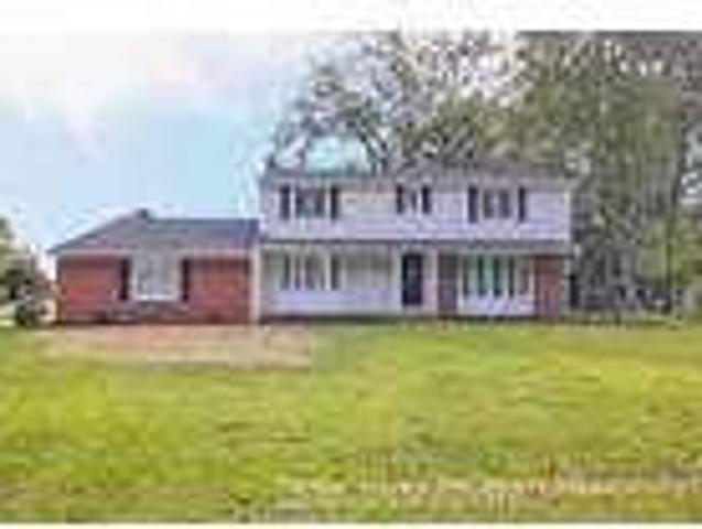 4 bedroom in Brecksville OH 44141