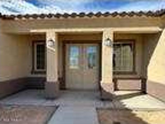 4 bedroom in Buckeye Arizona 85326