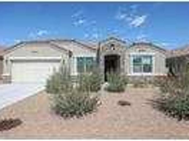 4 bedroom in Buckeye Arizona 85396