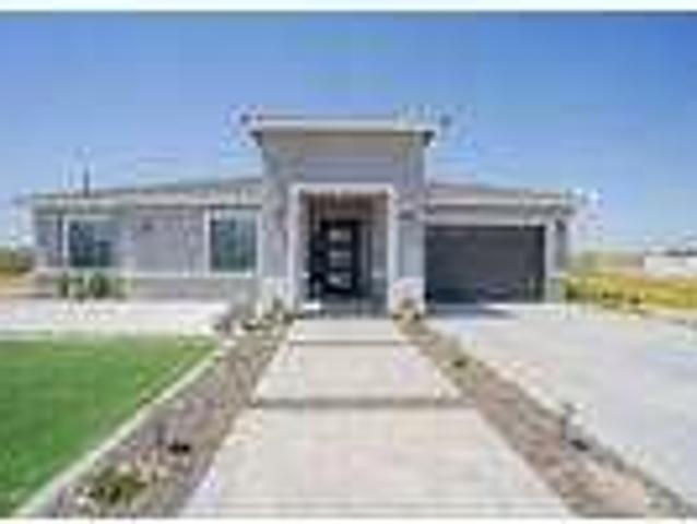 4 bedroom in Buckeye AZ 85326