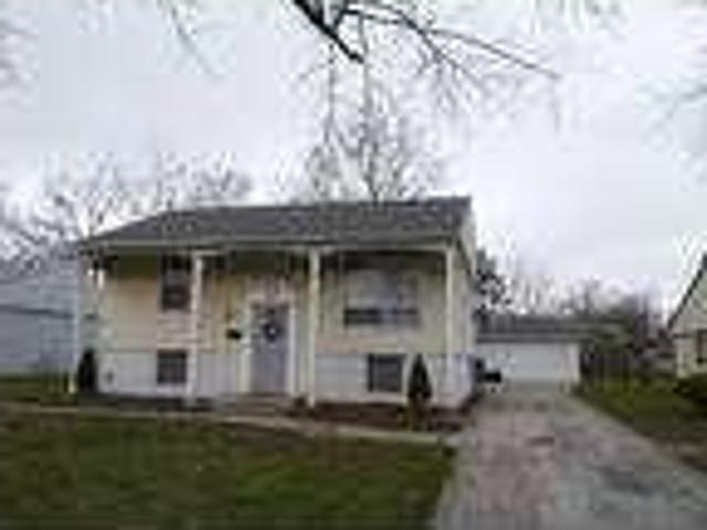 4 bedroom in Glenwood IL 60425