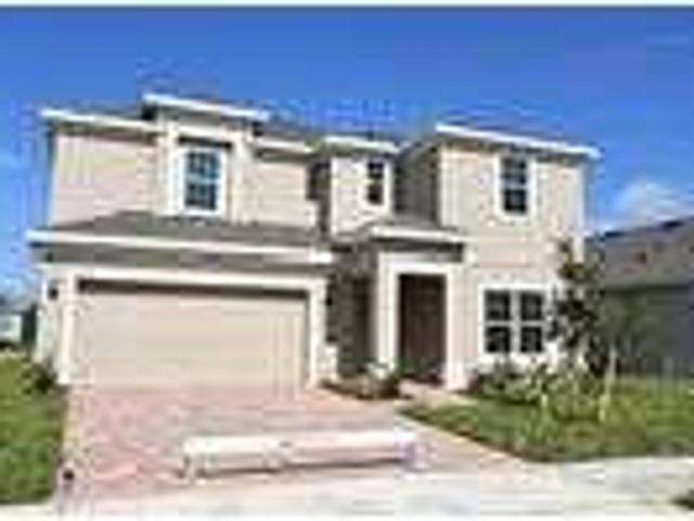 4 bedroom in Groveland Florida 34736