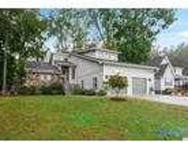 4 bedroom in Guntersville AL 35976